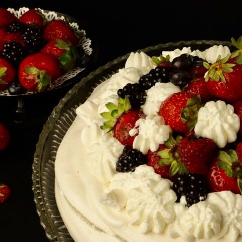 La Pavlova: non chiamatela Meringa con la panna!!!