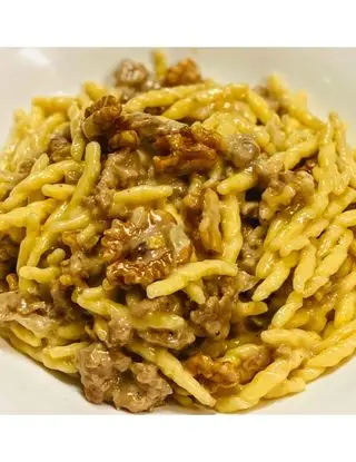 Ricetta Trofie cremose con stracchino, salsiccia e noci di jonathanguedj96