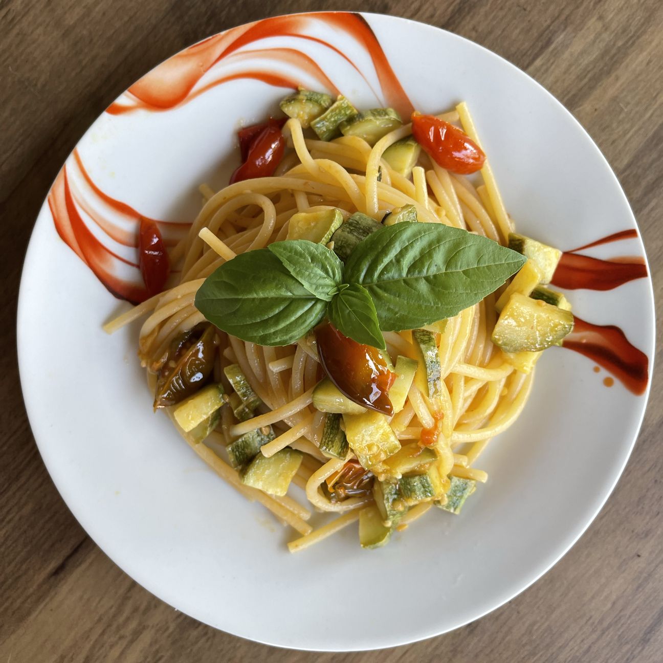 Pasta pomodori e zucchine, Piatto tipico della cucina povera italiana 🇮🇹