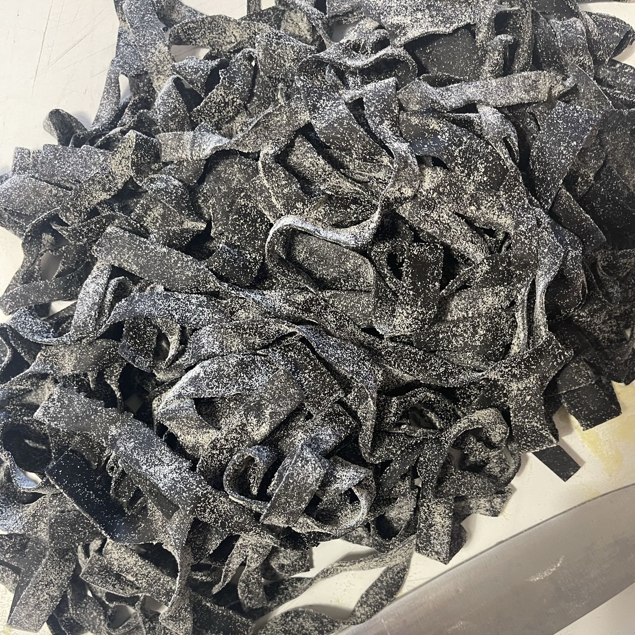 Pasta al nero di seppia