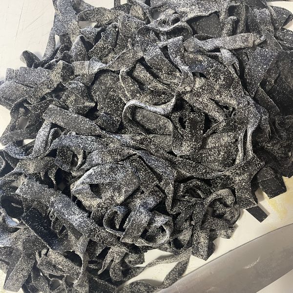 Pasta al nero di seppia Al.ta Cucina Lecuisinier