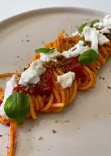Ricetta Spaghetti pomodoro pistacchio e burrata