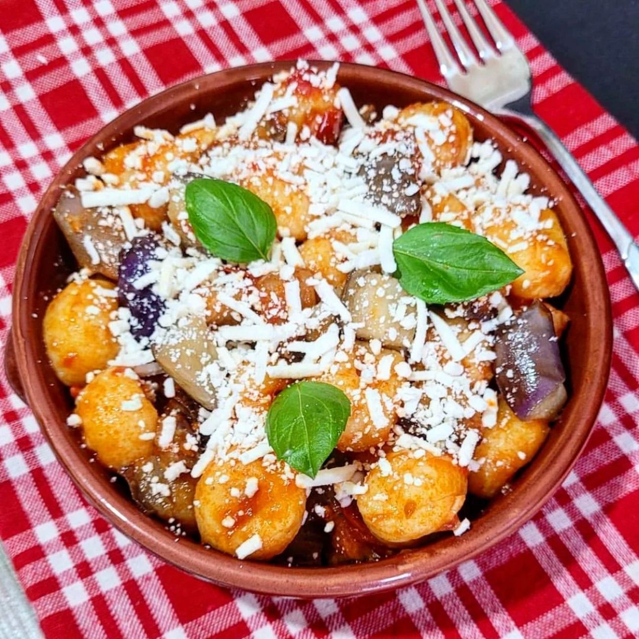 Gnocchi di patate alla norma