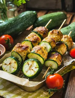 Ricetta Spiedini di zucchine e polpettine di pollo di Magno