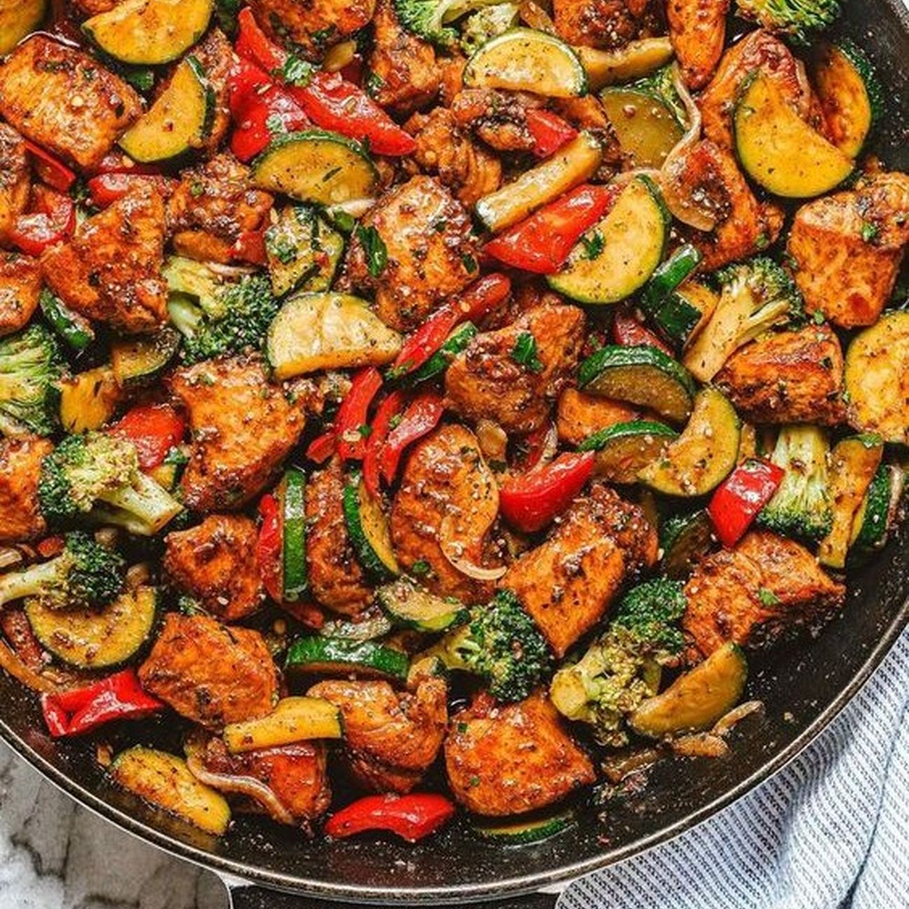 Straccetti di pollo e verdure