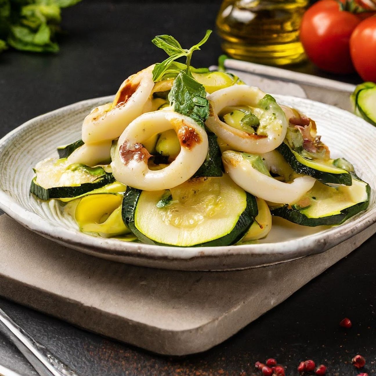 Insalata di calamari e zucchine con vinaigrette
