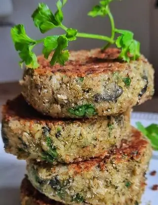 Ricetta Burger di broccoli e fagioli con crostini di pane di heltamain