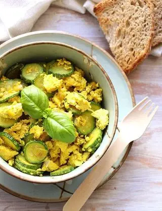 Ricetta Tofu strapazzato con le zucchine di heltamain