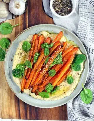 Ricetta Carote al pesto e hummus di ceci di heltamain