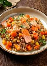 Ricetta Farro con salmone e carote