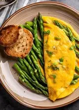 Ricetta Omelette con asparagi e pane croccante