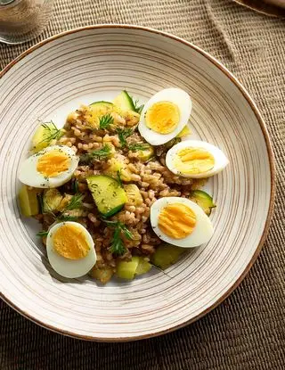 Ricetta Farro con uova sode e zucchine di heltamain