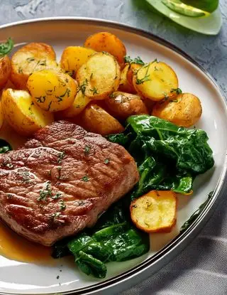 Ricetta Filetto di vitello con spinaci e patate arrosto di heltamain