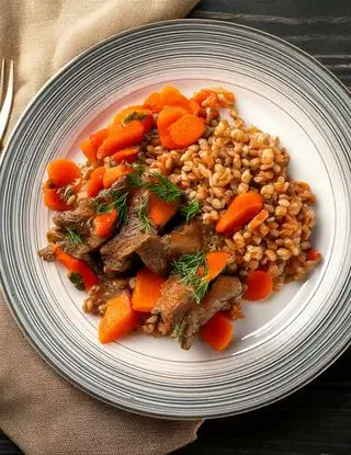 Ricetta Straccetti di vitello con farro e carote di eltamain