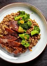 Ricetta Straccetti di vitello con farro e broccoli