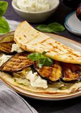 Ricetta Piadina con ricotta, melanzane grigliate e basilico