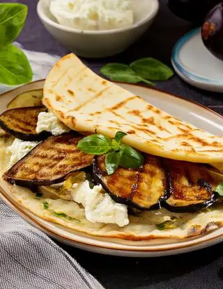 Ricetta Piadina con ricotta, melanzane grigliate e basilico di eltamain