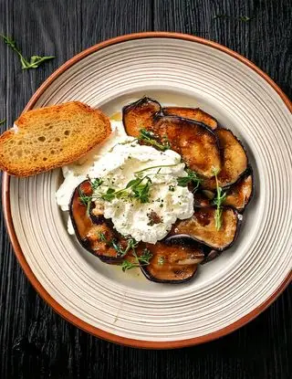 Ricetta Ricotta con melanzane e pane croccante di heltamain