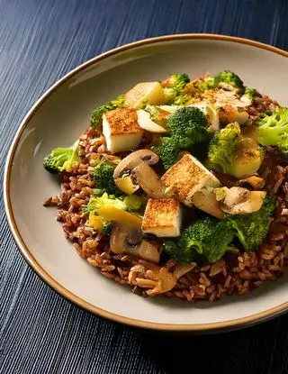 Ricetta Riso Integrale con Tofu, Broccoli e Funghi di heltamain