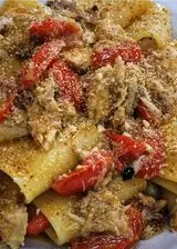 Ricetta Pasta con sgombro, pomodorini e mollica