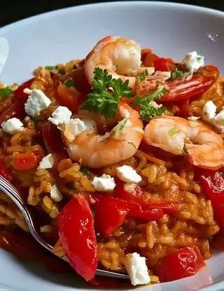 Ricetta Risoni cremosi con peperoni rossi, pomodorini e gamberi di heltamain