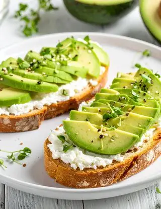 Ricetta Pane con ricotta e avocado di heltamain