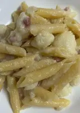 Ricetta Pasta con cavolfiore e pancetta croccante.