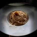 Ricetta Spaghetti quadrati con crema di melanzane e pomodoro.