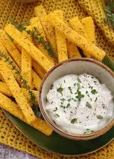 Ricetta Patatine (finte) di Polenta e Salsa allo Yogurt