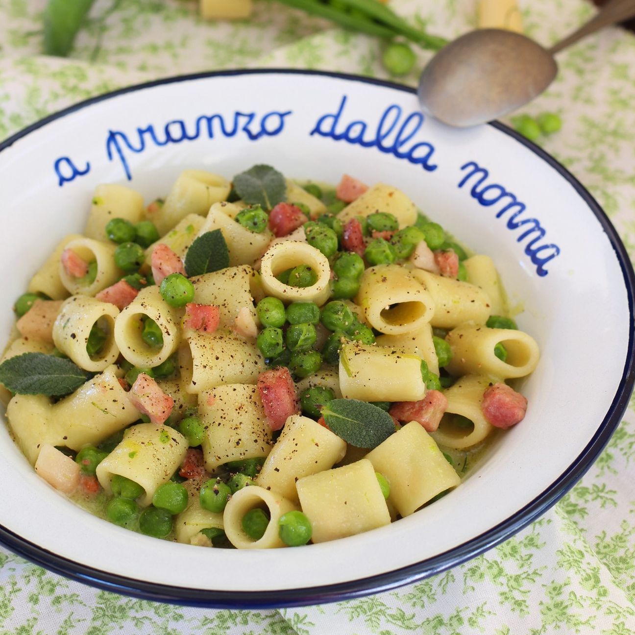 Pasta e Piselli alla napoletana
