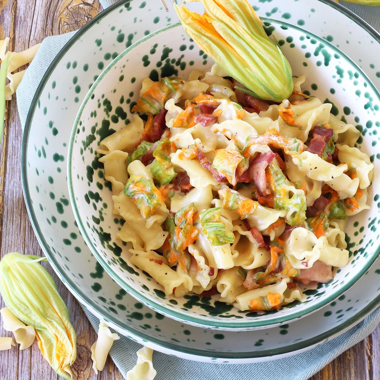 Giglio con Pancetta e Fiori di Zucca