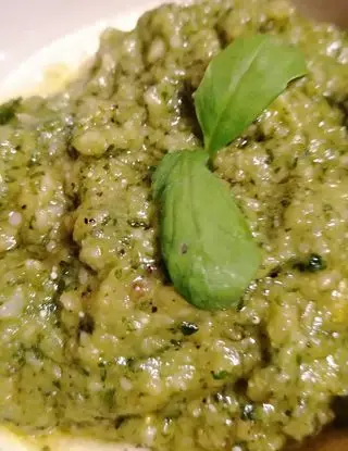 Ricetta Pesto di basilico alla genovese di allyoucanlinh