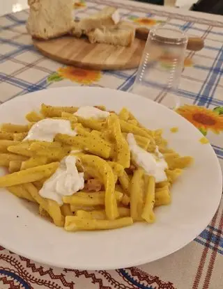 Ricetta Fusilli con crema di peperoni, stracciatella e pancetta di caloronatalia19