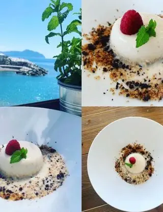 Ricetta Panna cotta al cocco e crumble di biscotti e nocciole di Rish