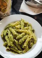 Ricetta Penne Verde Brillante con Pesto di Olive