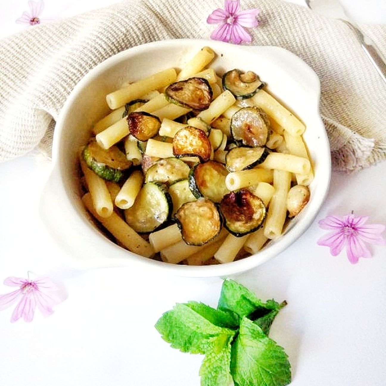 SEDANINI CON ZUCCHINE E COLATURA DI ALICI DI CETARA