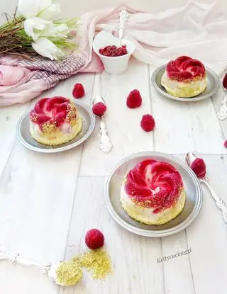 Ricetta GELATO AL MASCARPONE LAMPONE E PISTACCHI SENZA GELATIERA di kettycucinooggi