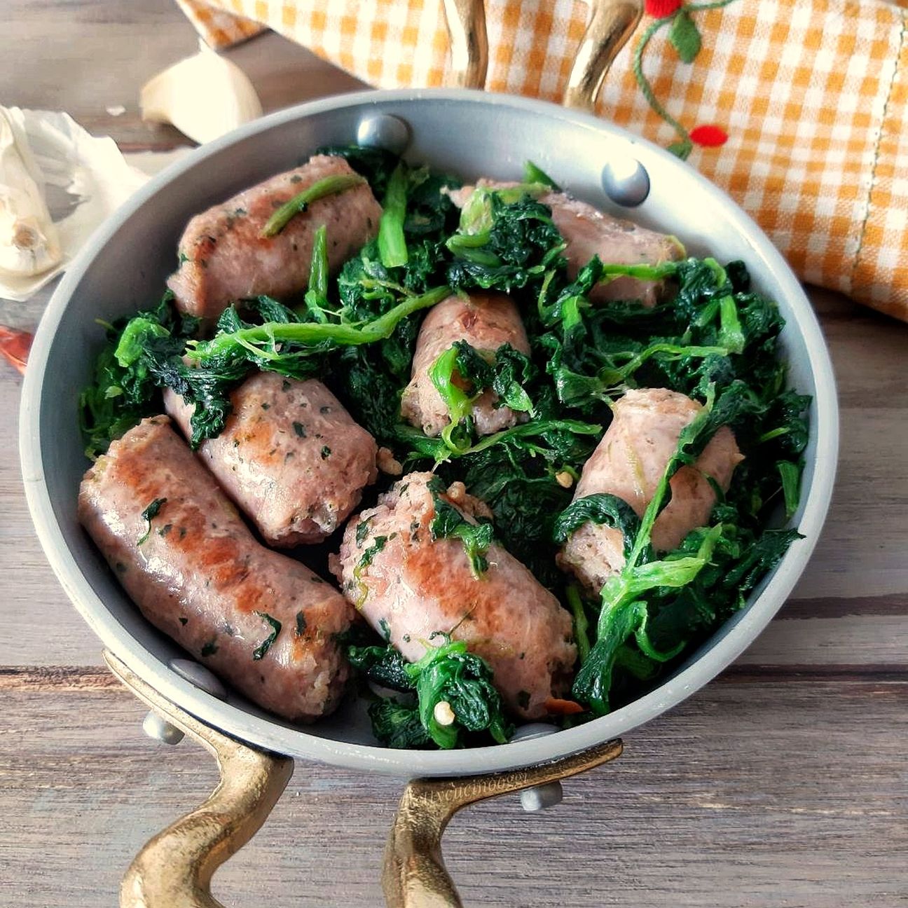 SALSICCIA E FRIARIELLI PICCANTE