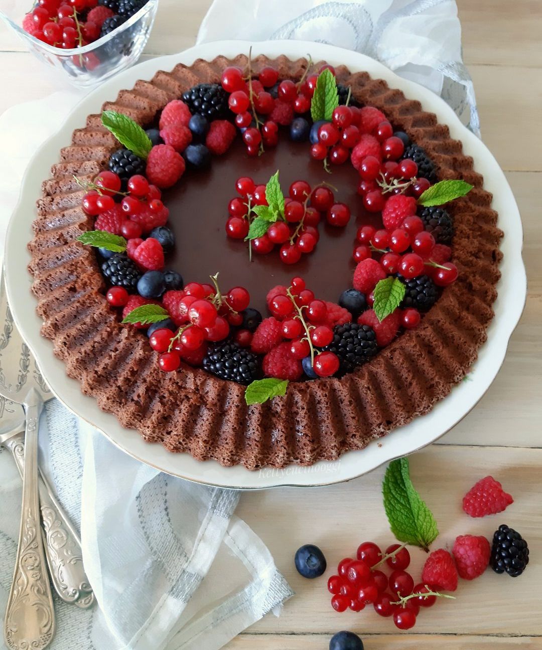 CROSTATA SOFFICE PICCANTE AI FRUTTI ROSSI