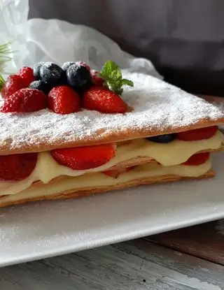 Ricetta MILLEFOGLIE CON CREMA E FRUTTI ROSSI di kettycucinooggi