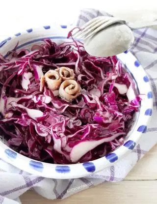 Ricetta INSALATA DI CAVOLO VIOLA CON ACCIUGHE di kettycucinooggi