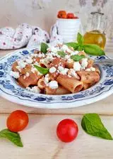 Ricetta MEZZE MANICHE ALLA CRUDAIOLA CON FETA