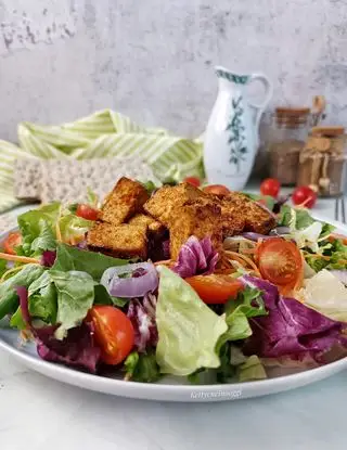 Ricetta INSALATONA CON TOFU CROCCANTE di kettycucinooggi