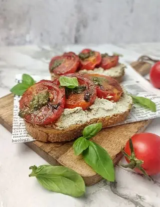 Ricetta Bruschette con crema di tofu e pomodori fritti di kettycucinooggi