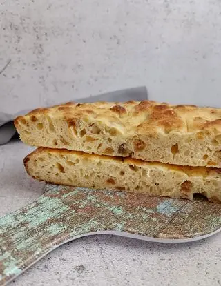 Immagine ricetta Focaccia rustica con i ciccioli.