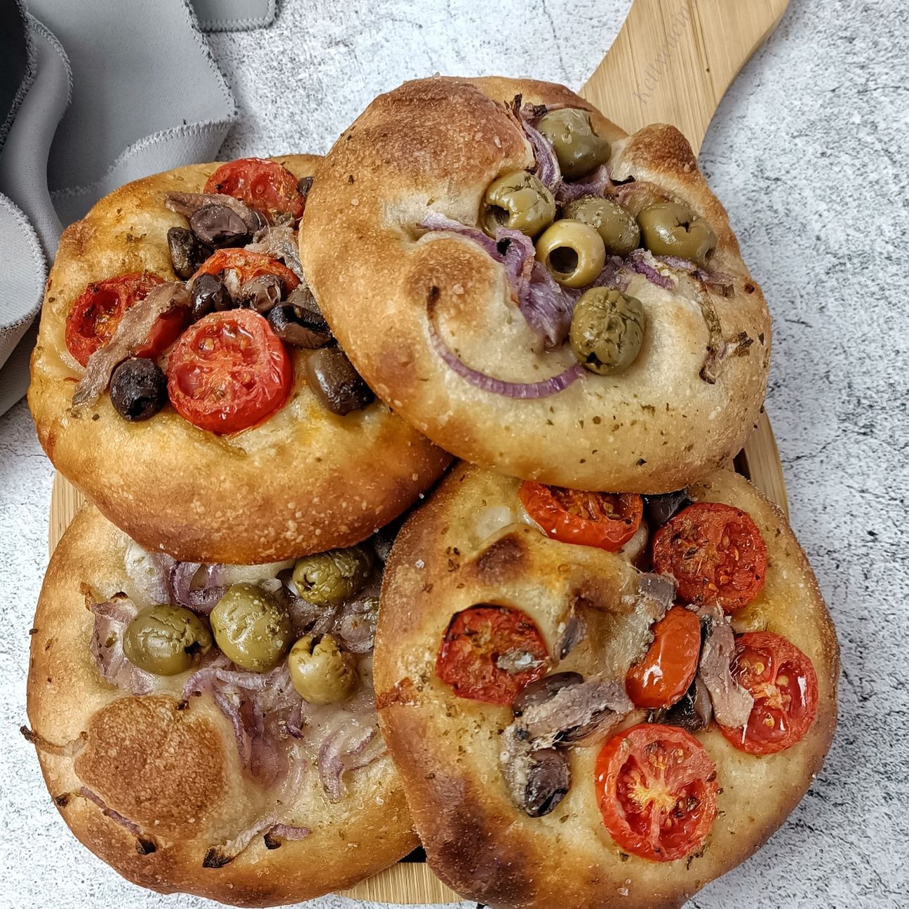 Focaccine con esubero di licoli