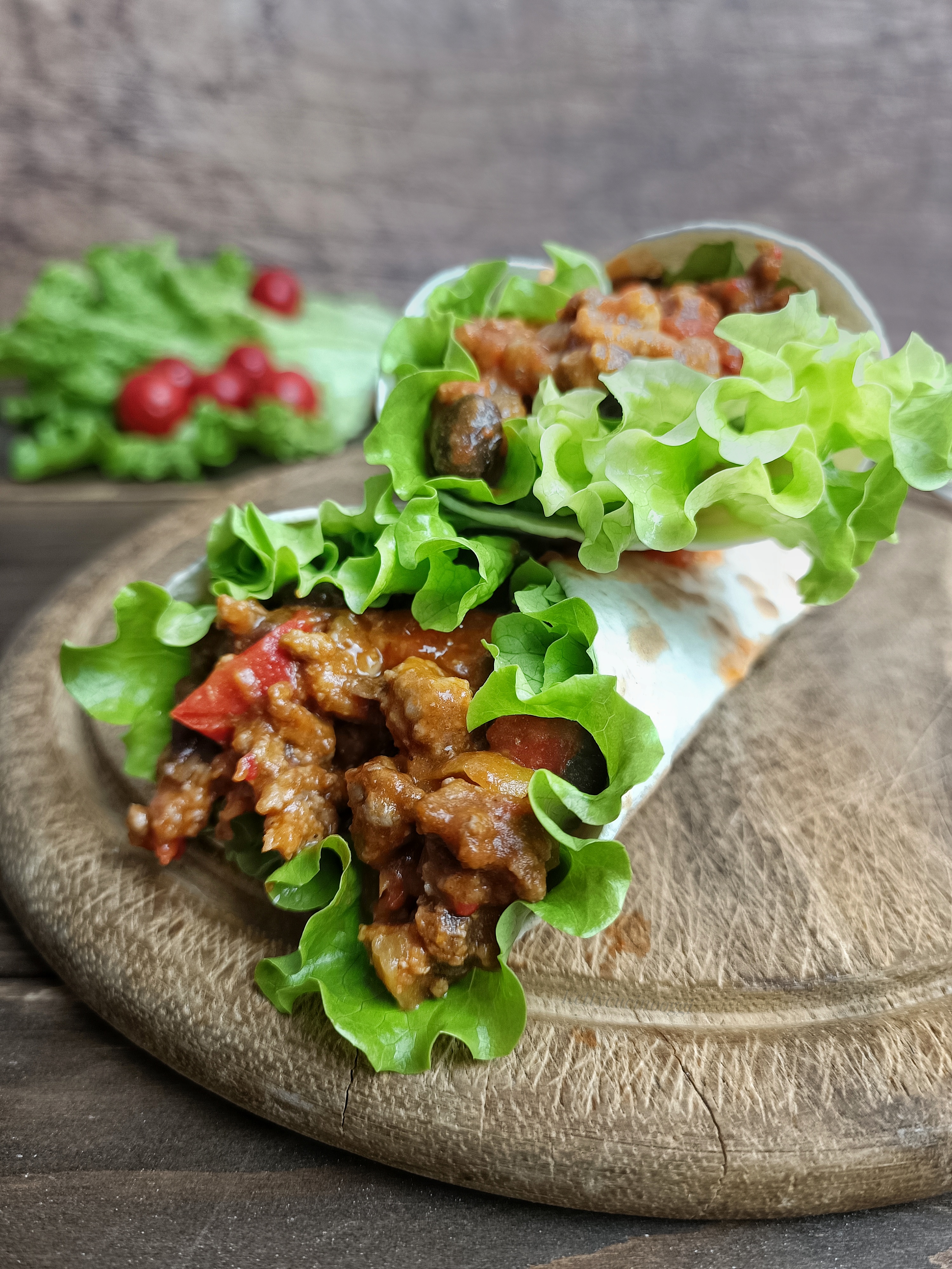 Tacos di pollo con peperoni, cipolle e melanzane: ricetta