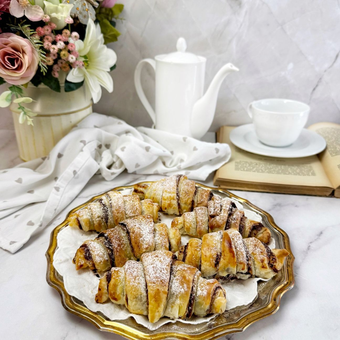 Croissant di pasta sfoglia alla nutella