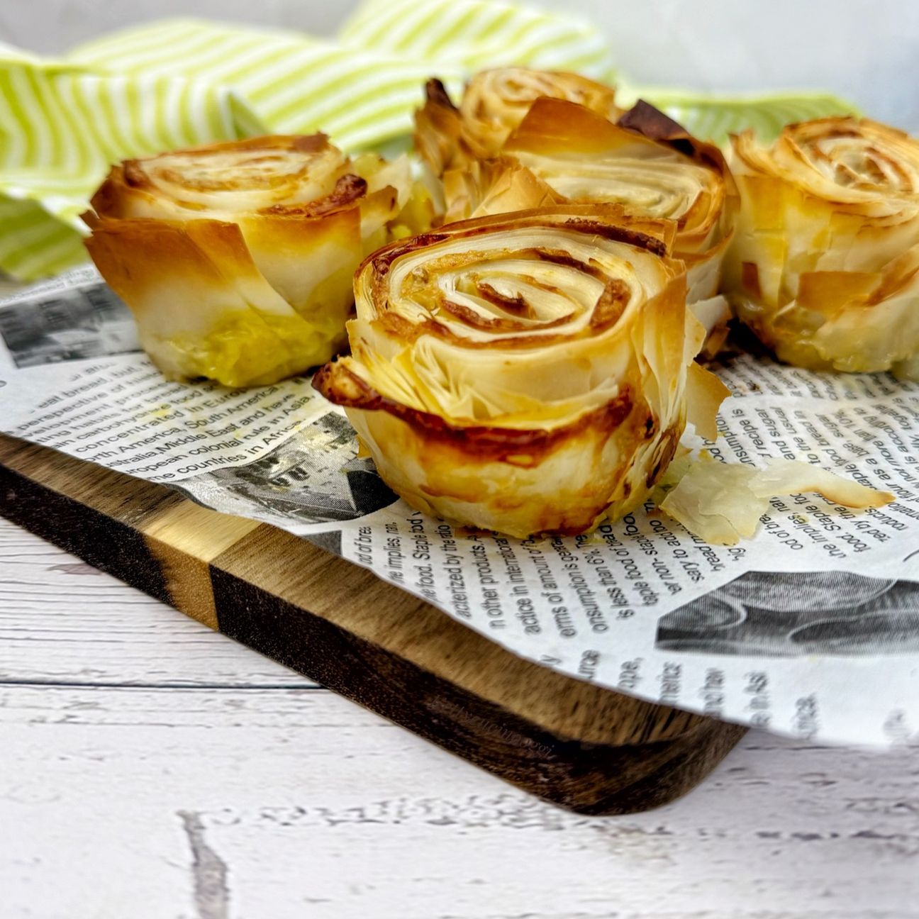 Girelle di pasta fillo pere e zola