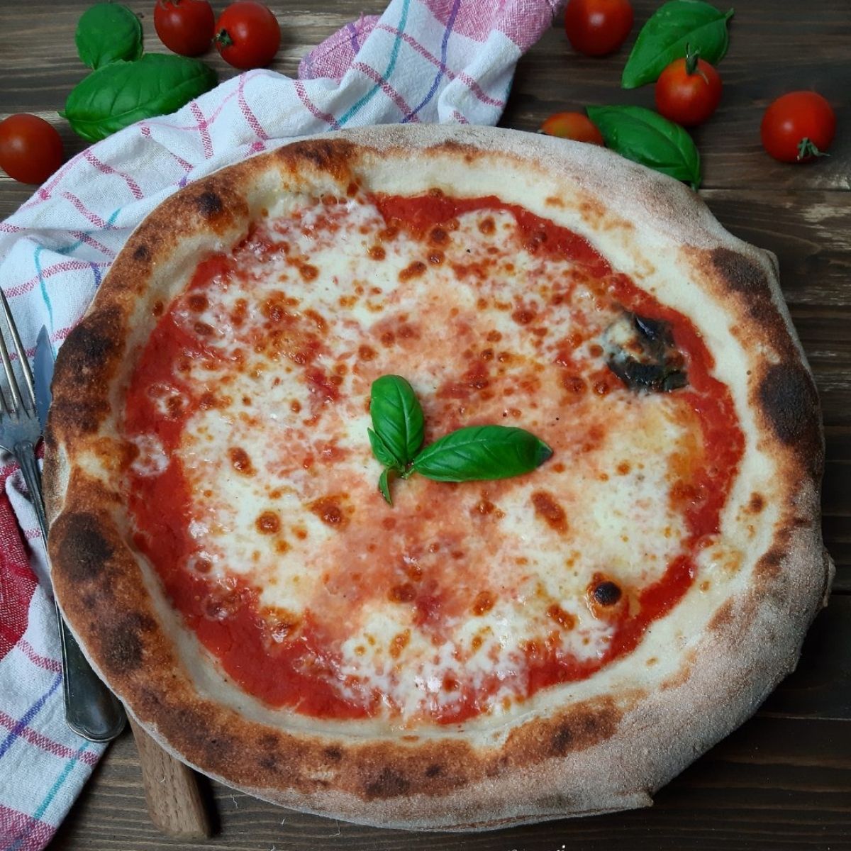 PIZZA COTTA NEL FORNETTO FERRARI